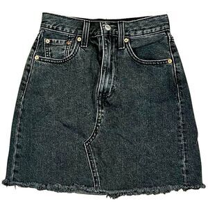 Levi's High Rise Decon Iconic Boyfriend Denim Cutoff Skirt 24